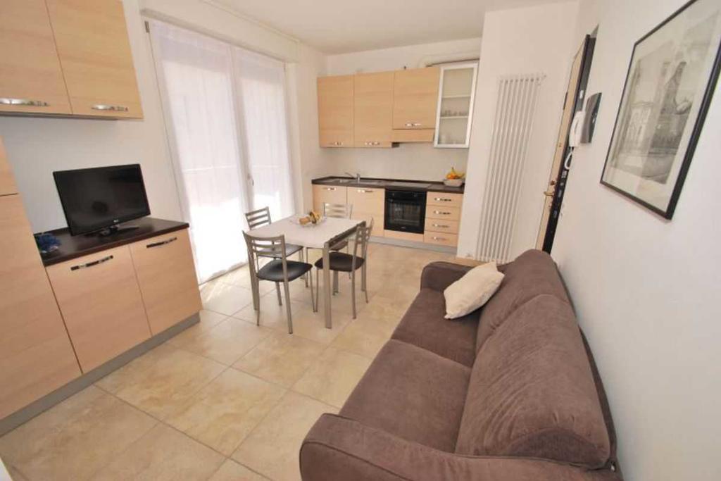 Residence Giuliana Dervio Buitenkant foto
